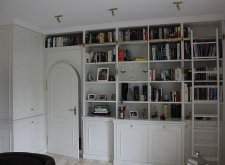 Bibliothekschrank